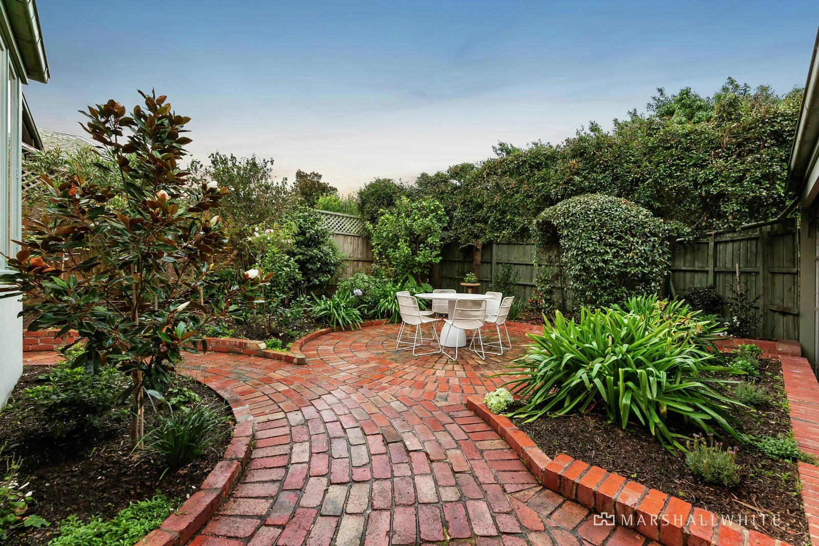 11 Carnarvon Road, Caulfield North, VIC