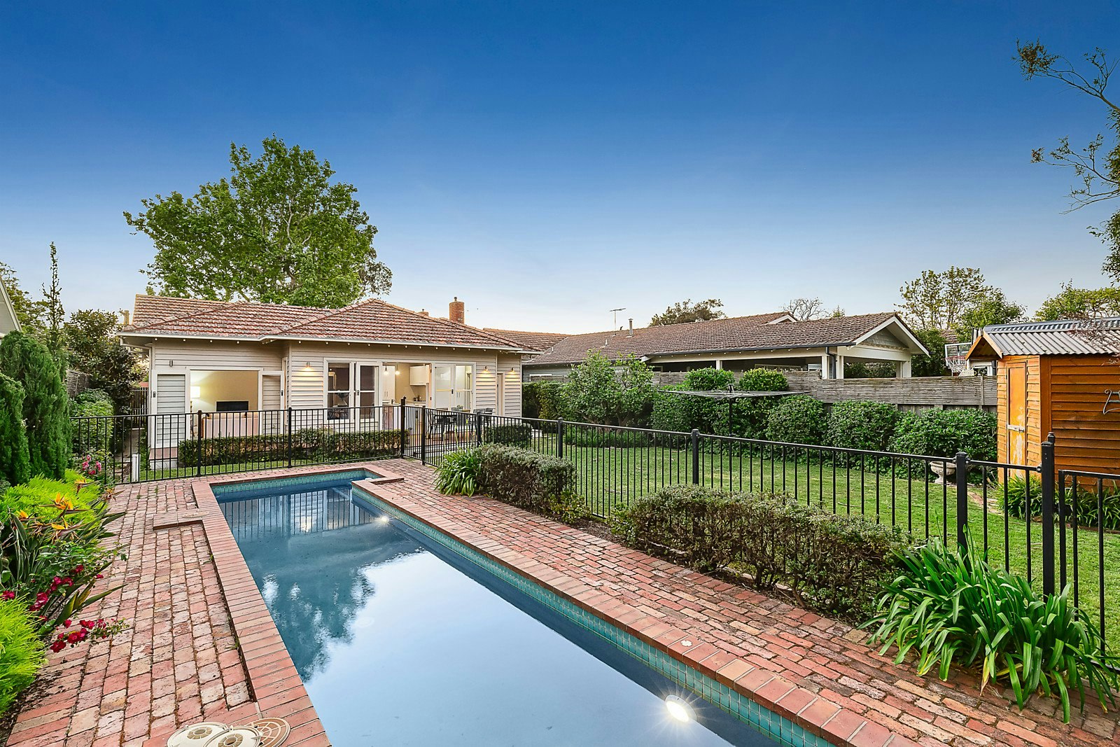 8 Avelin Street, Hampton, VIC