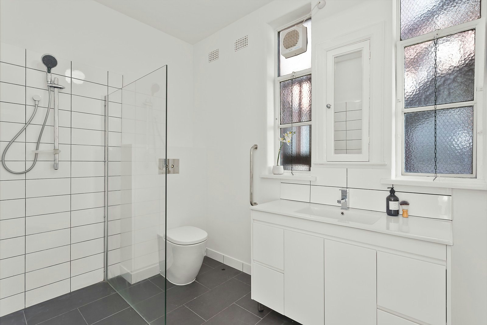 2/9-15 Palmer Street, East Melbourne, VIC