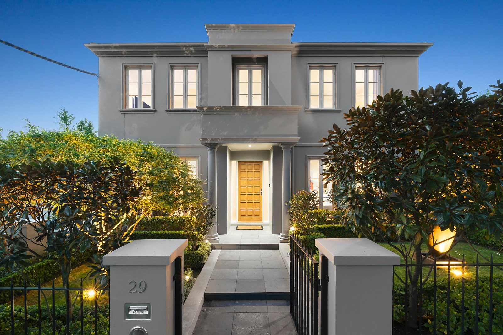 29 Hopetoun Avenue, Canterbury, VIC
