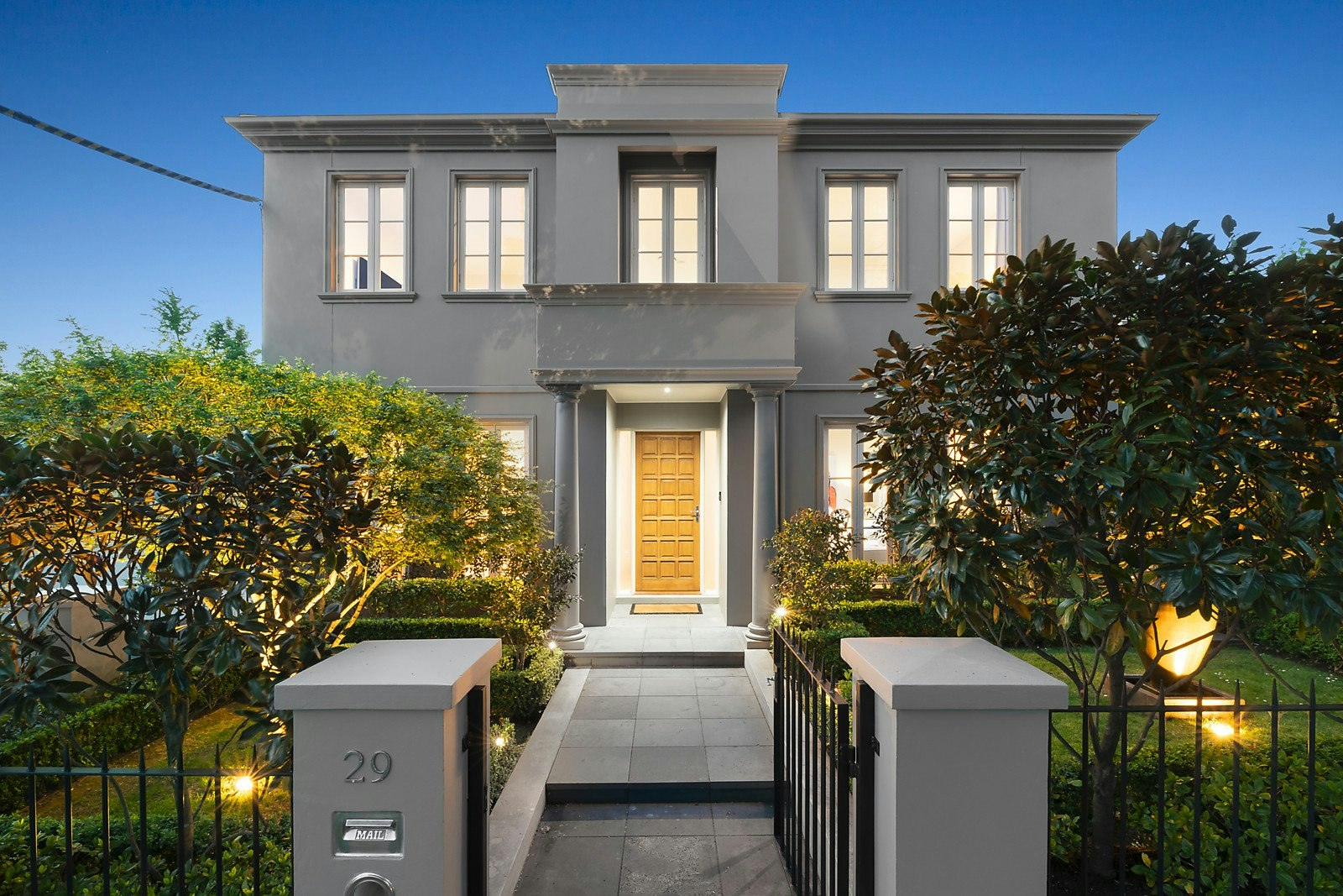 29 Hopetoun Avenue, Canterbury, VIC