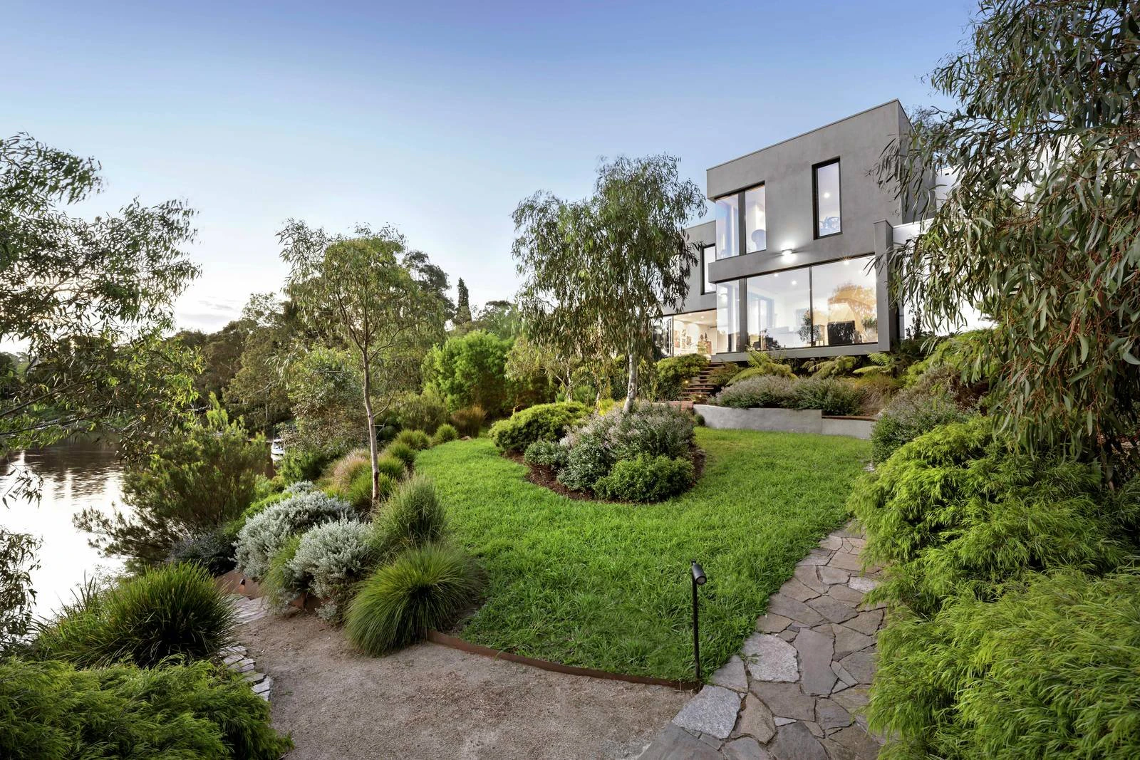 4A Glan Avon Road, Hawthorn, VIC
