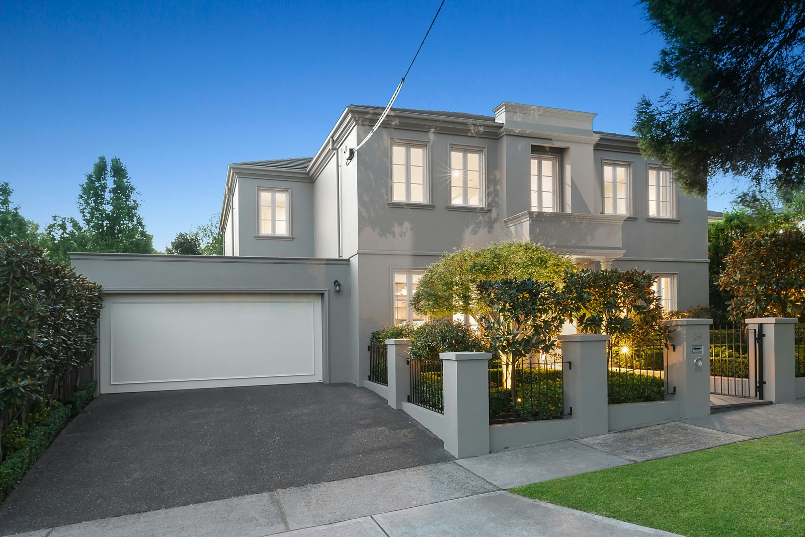 29 Hopetoun Avenue, Canterbury, VIC