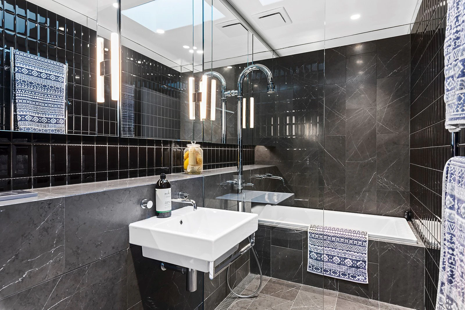 7 Marriage Road, Brighton East, VIC