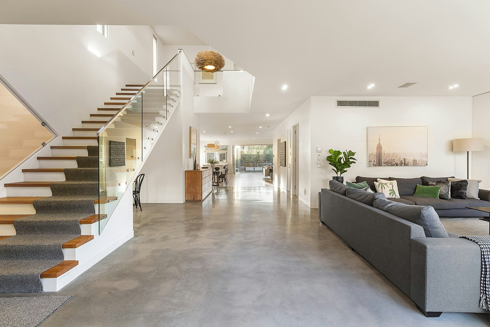 8 Bridge Street, Hampton, VIC