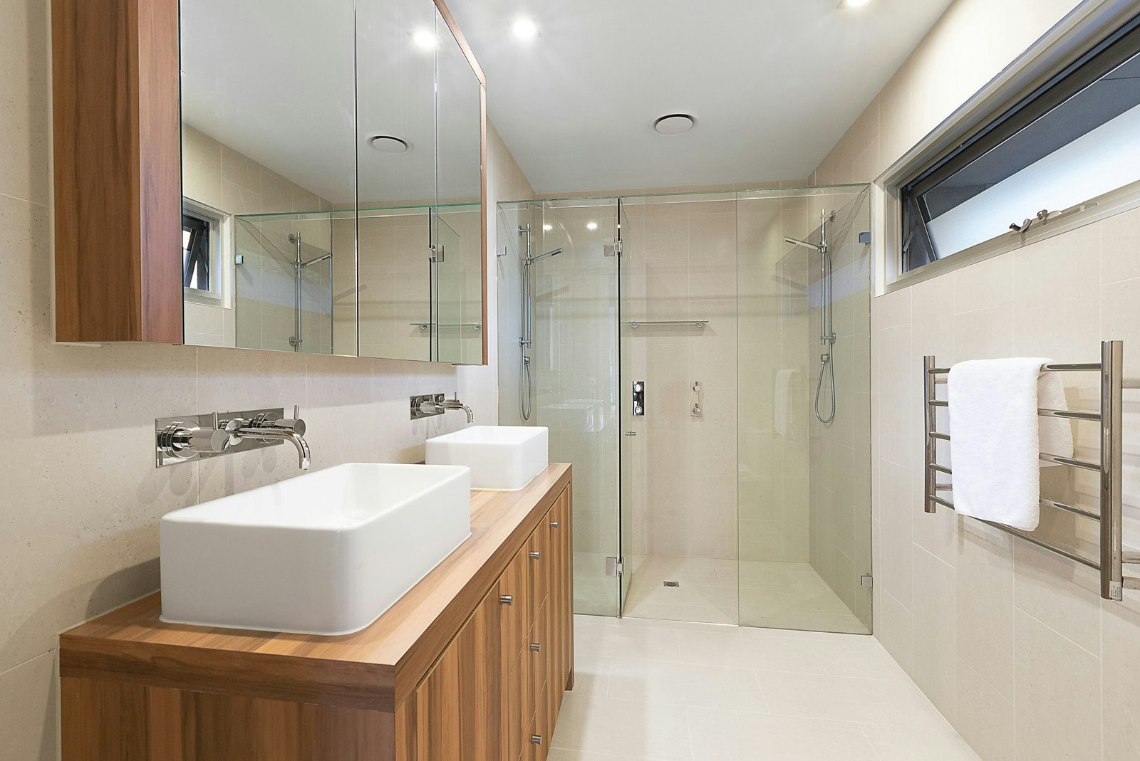 8 Bridge Street, Hampton, VIC