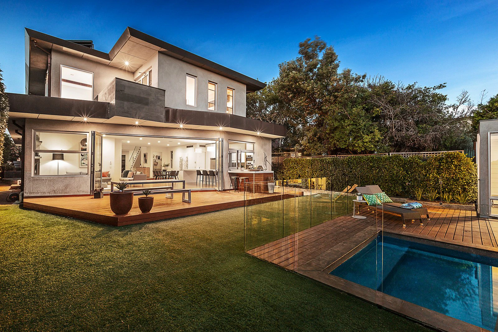 8 Bridge Street, Hampton, VIC