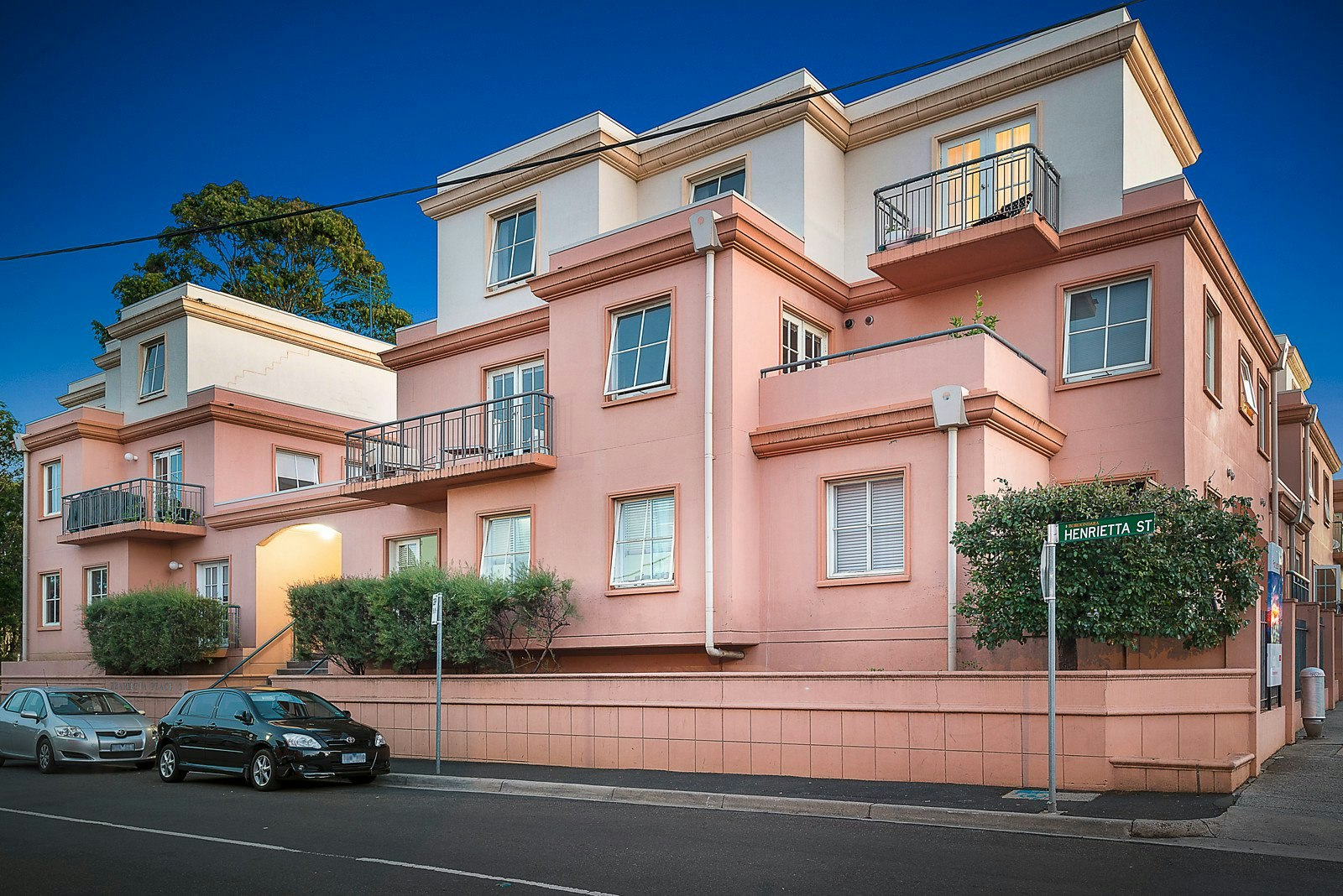 21/2 Henrietta Street, Hawthorn, VIC