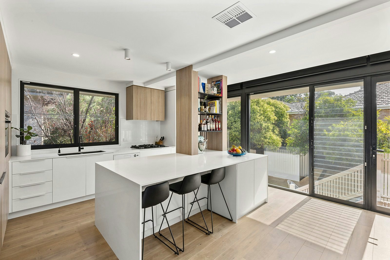 1/3 Leason Street, Kew East, VIC