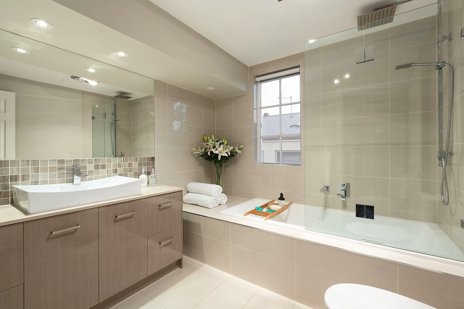 8 Tuxen Court, Brighton East, VIC