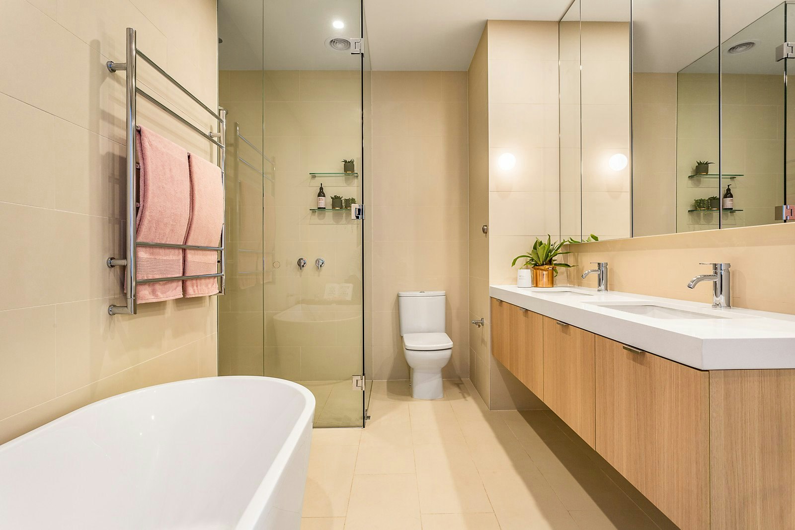 2b Garden Avenue, Brighton East, VIC