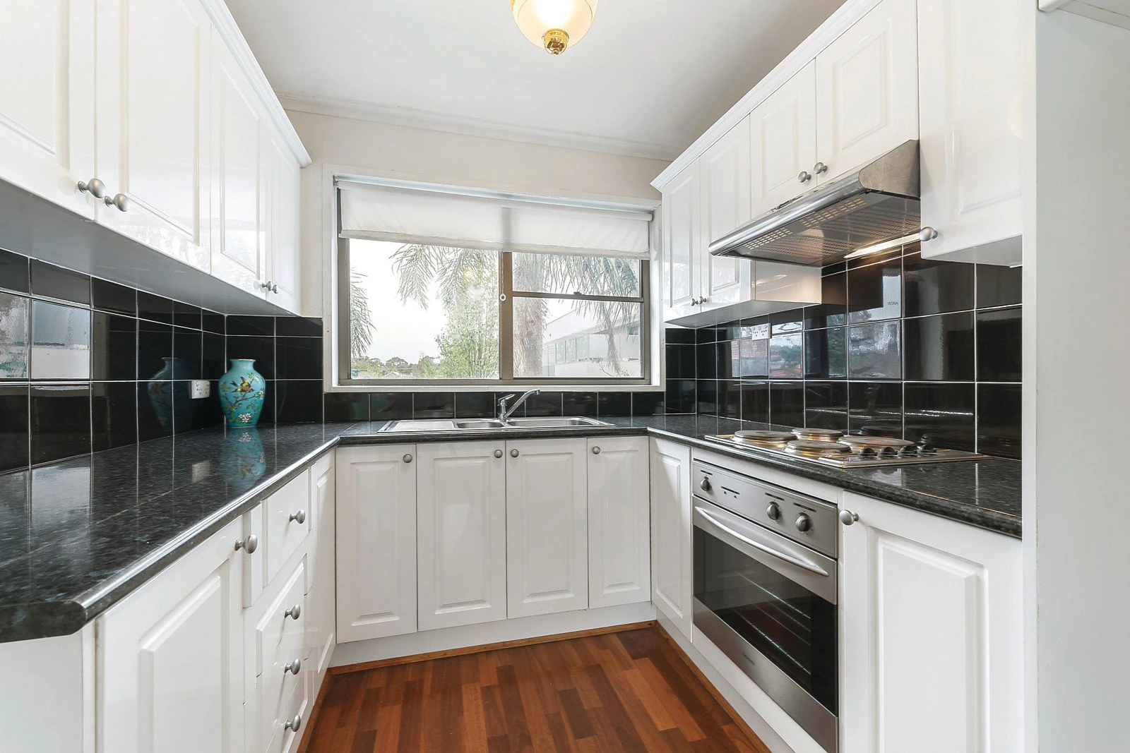 84 Beach Road, Sandringham, VIC