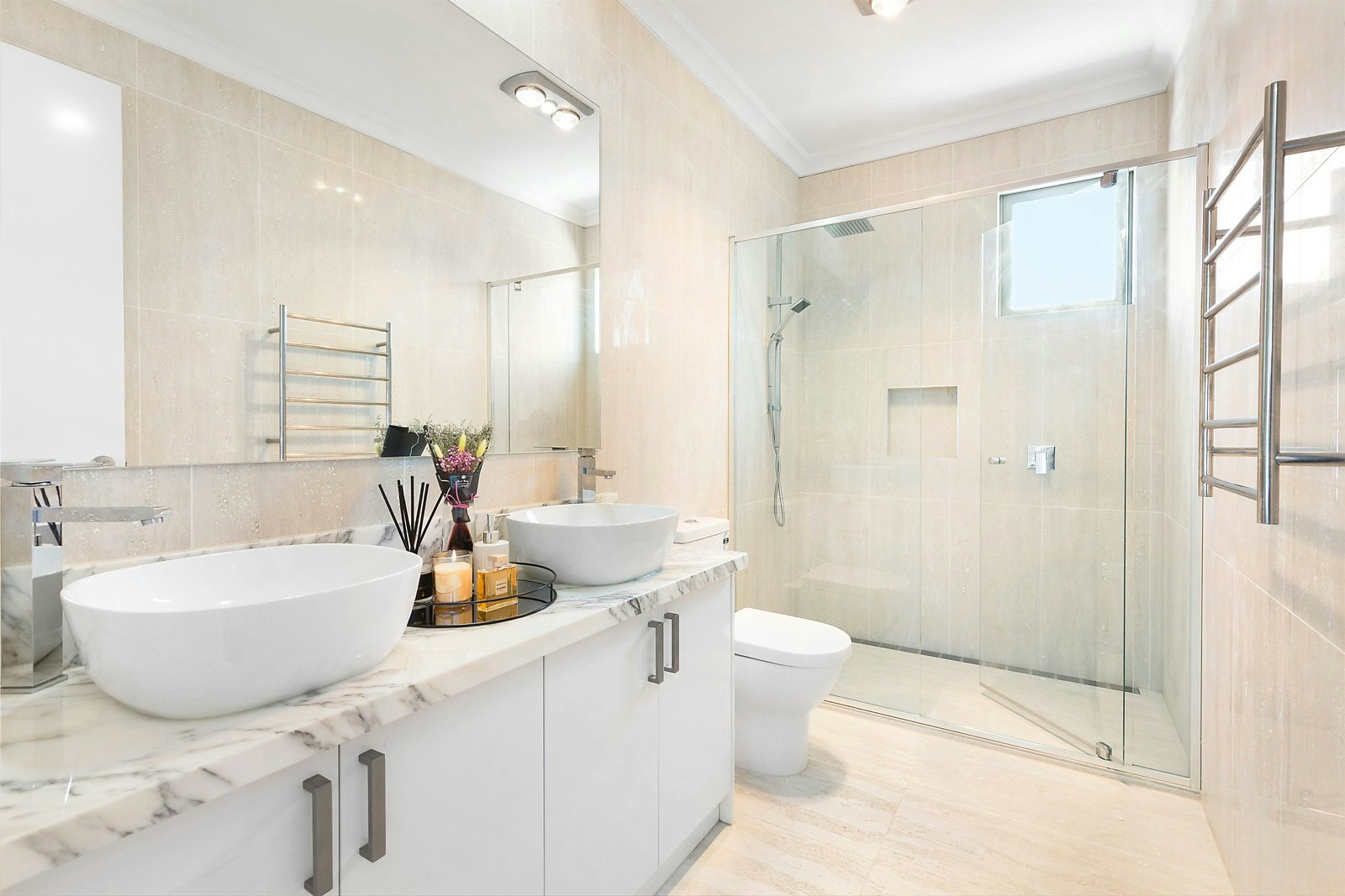 1/3 Meadow Grove, Balwyn, VIC