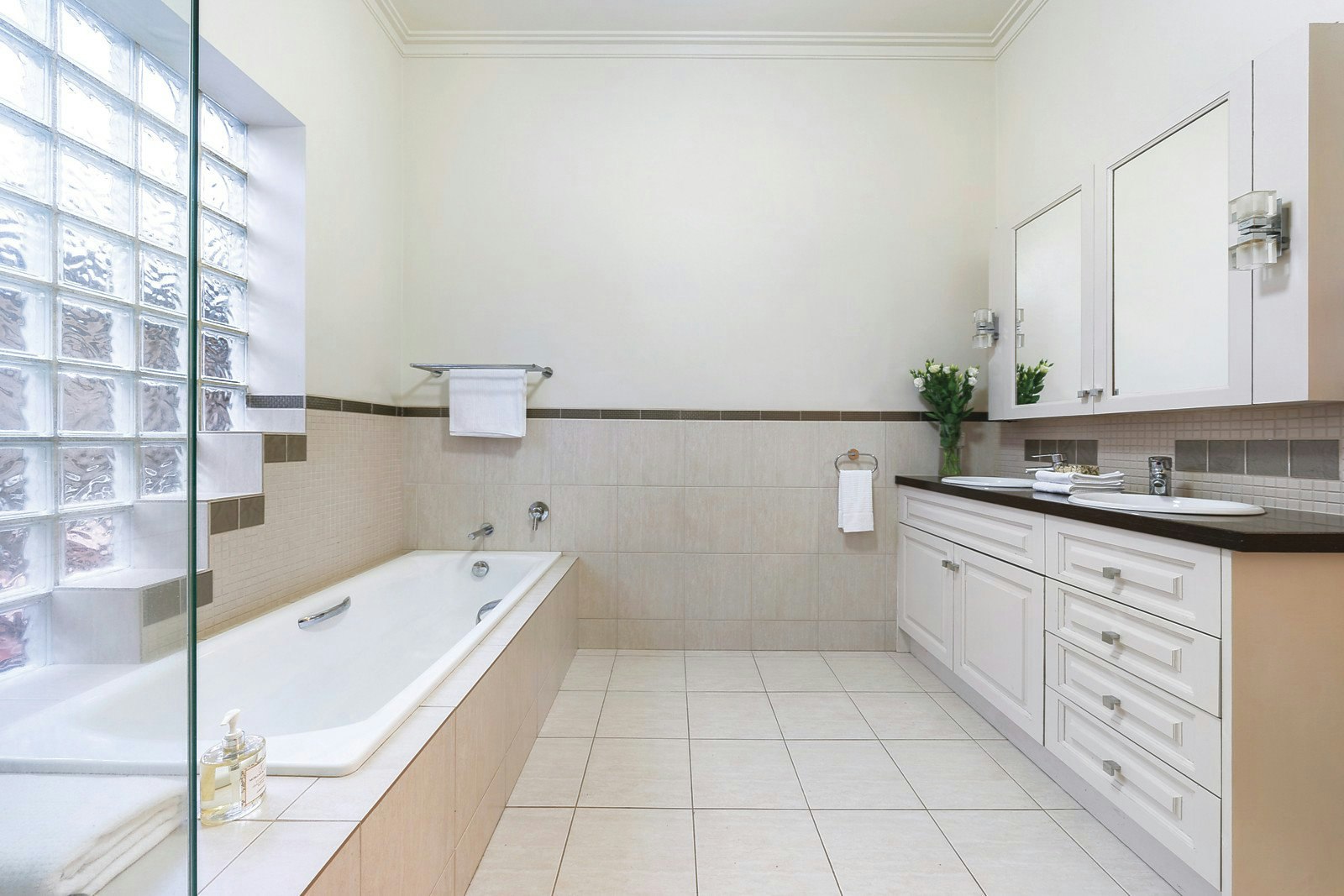 28 Barina Road, Glen Iris, VIC