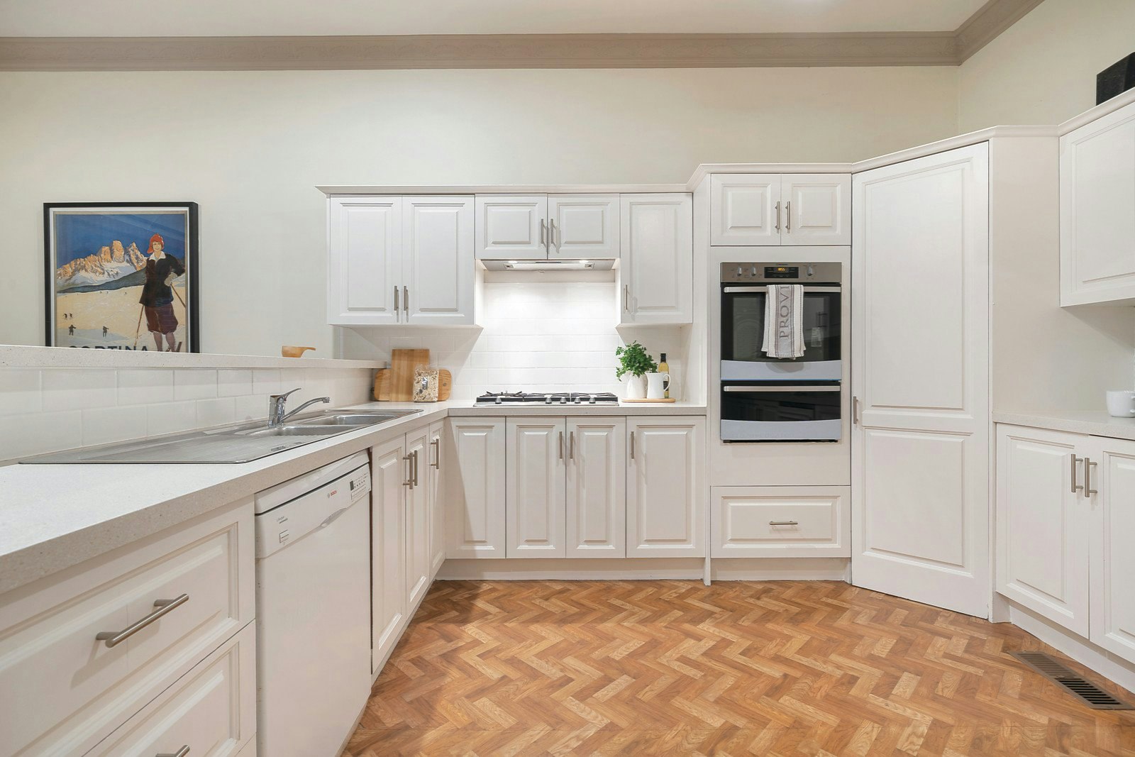 28 Barina Road, Glen Iris, VIC