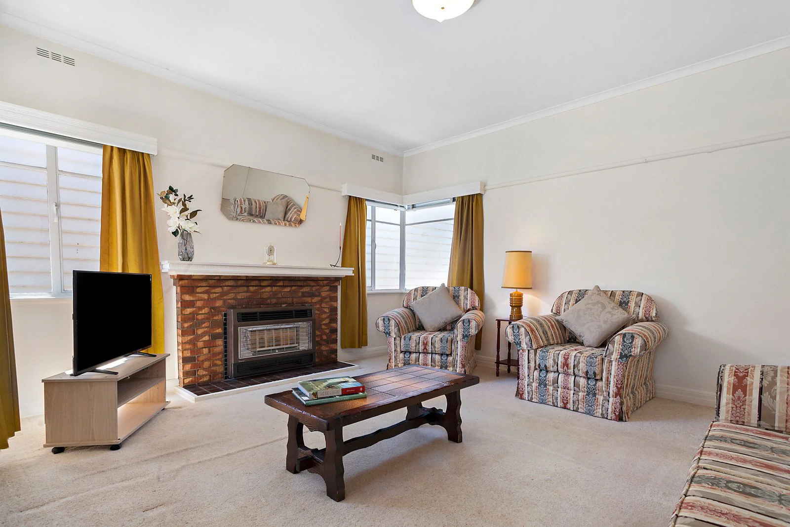 13 Sunbury Crescent, Surrey Hills, VIC