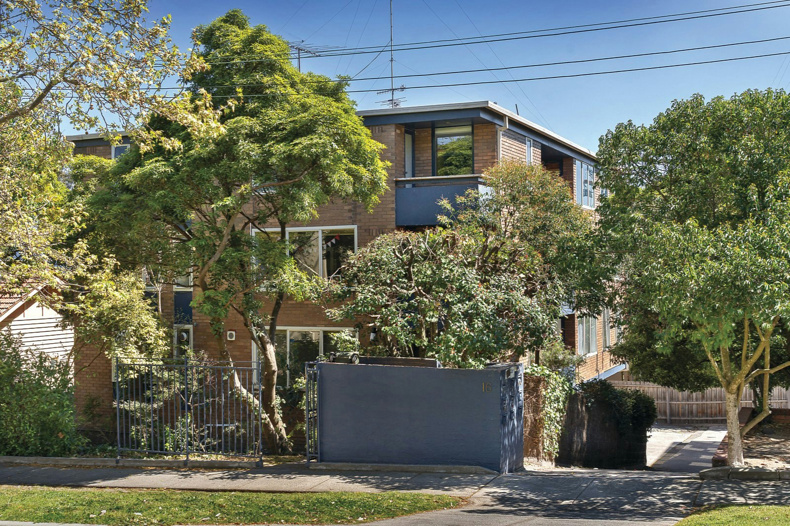 2/16 Creswick Street, Hawthorn, VIC