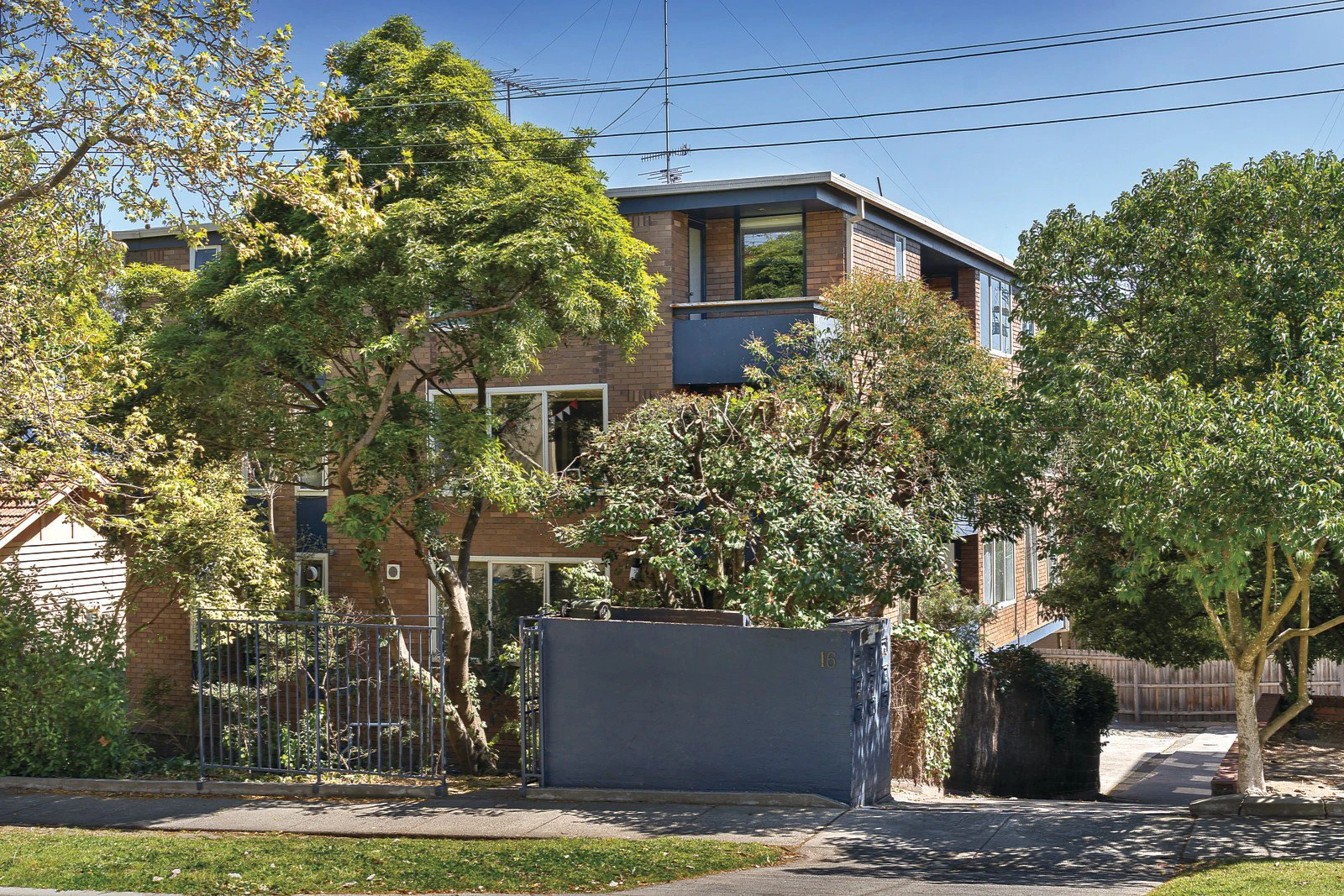 2/16 Creswick Street, Hawthorn, VIC