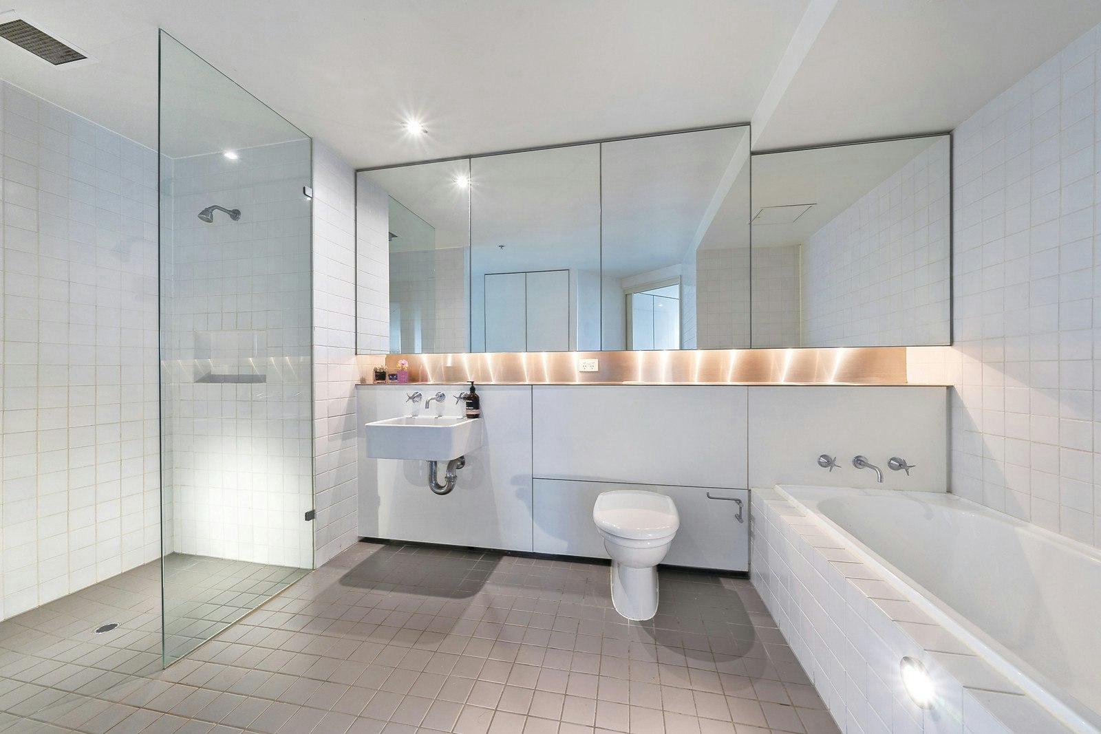 8e/635 St Kilda Road, Melbourne, VIC