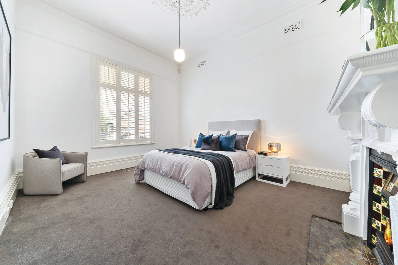 2 Valentine Grove, Armadale, VIC