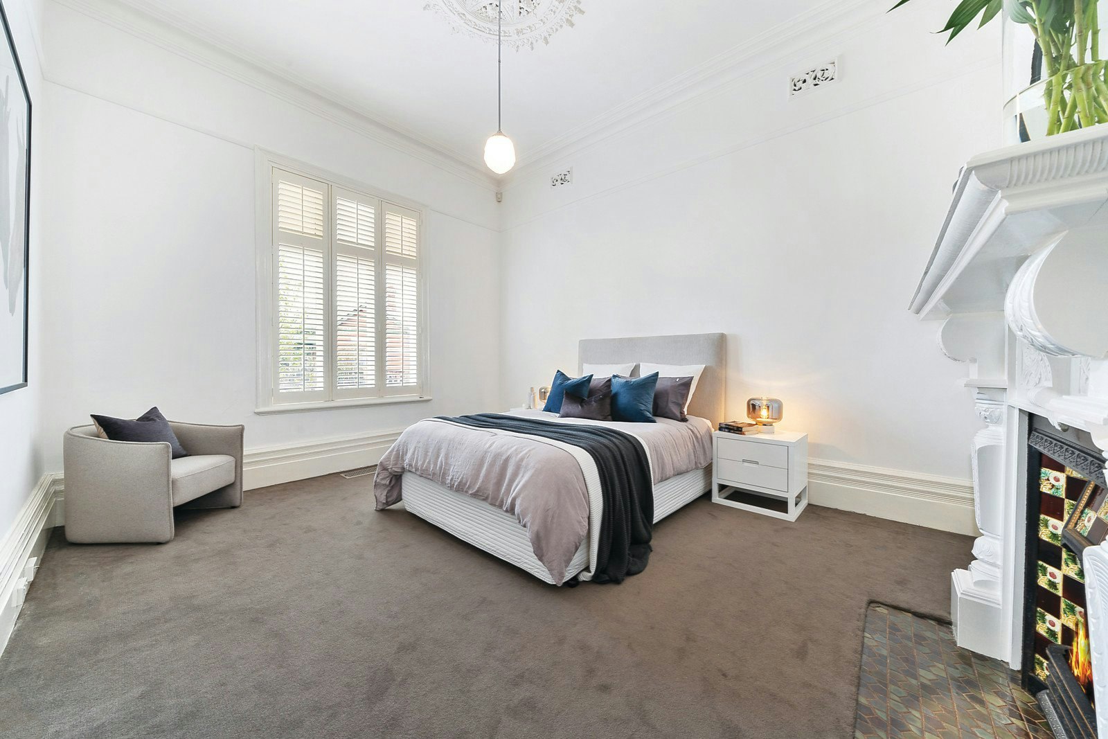 2 Valentine Grove, Armadale, VIC