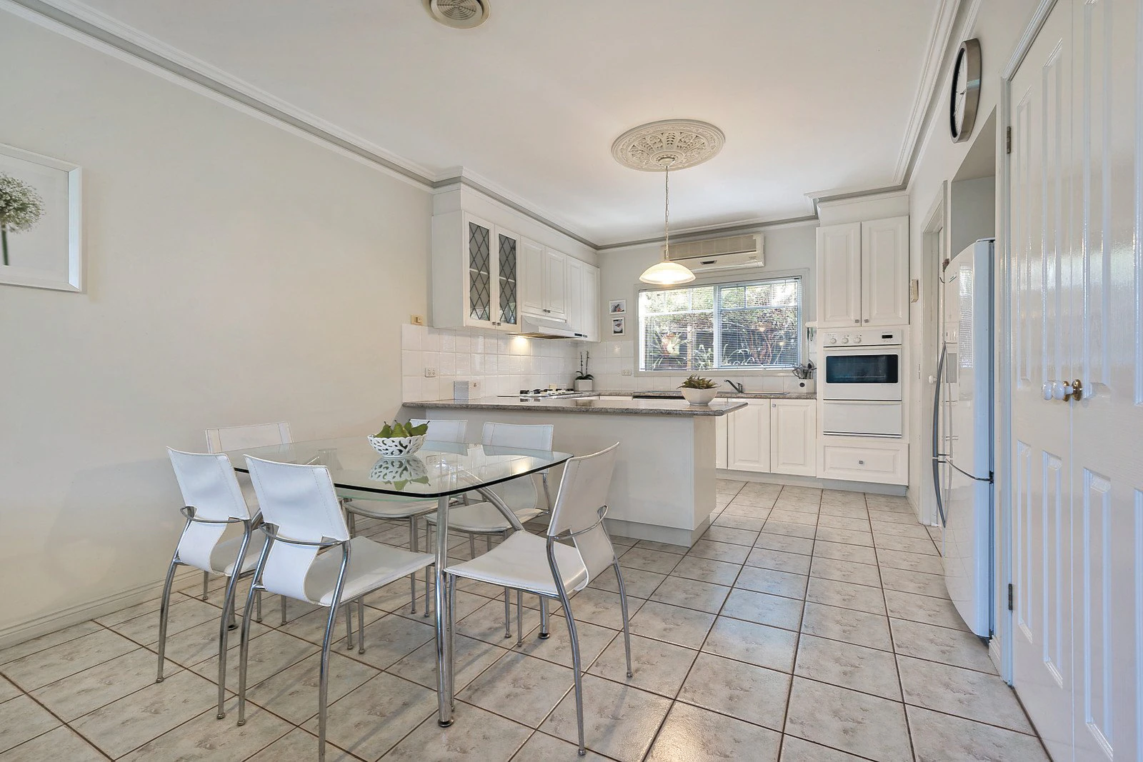 1/12 Van Ness Avenue, Glen Iris, VIC