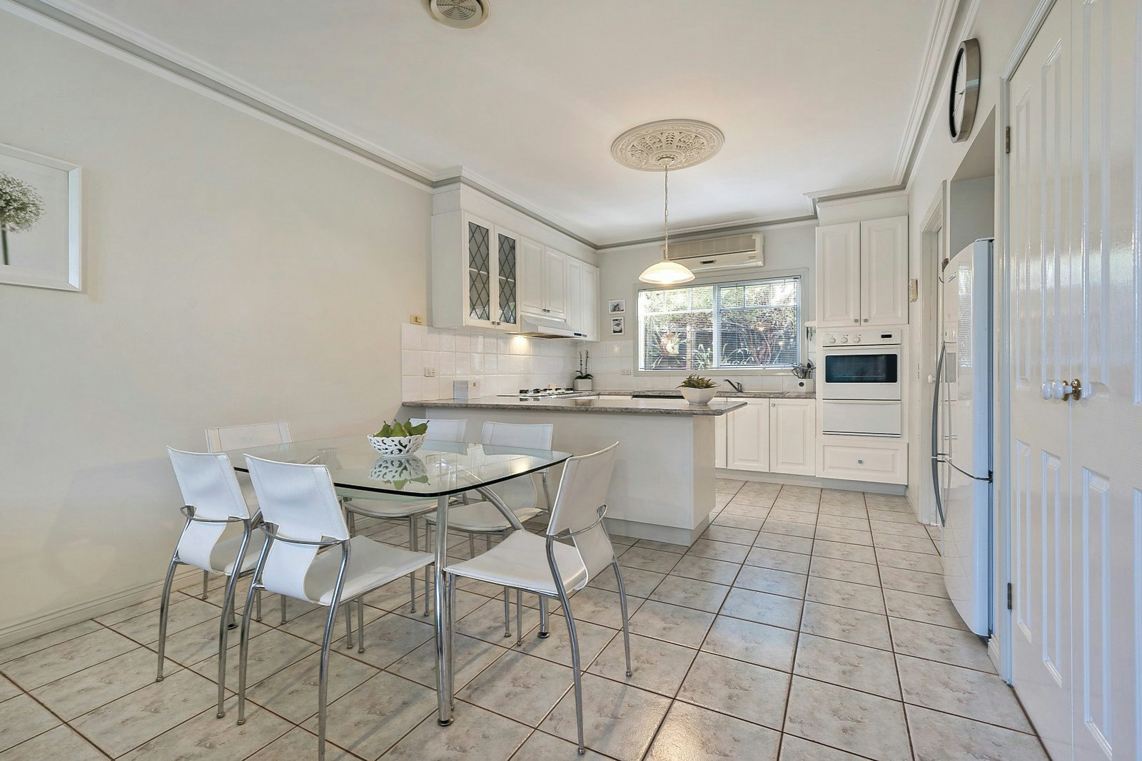 1/12 Van Ness Avenue, Glen Iris, VIC