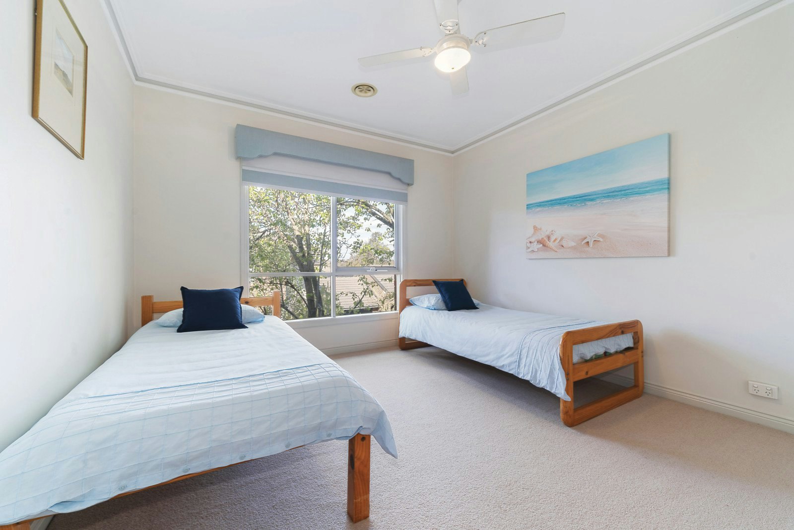 1/12 Van Ness Avenue, Glen Iris, VIC