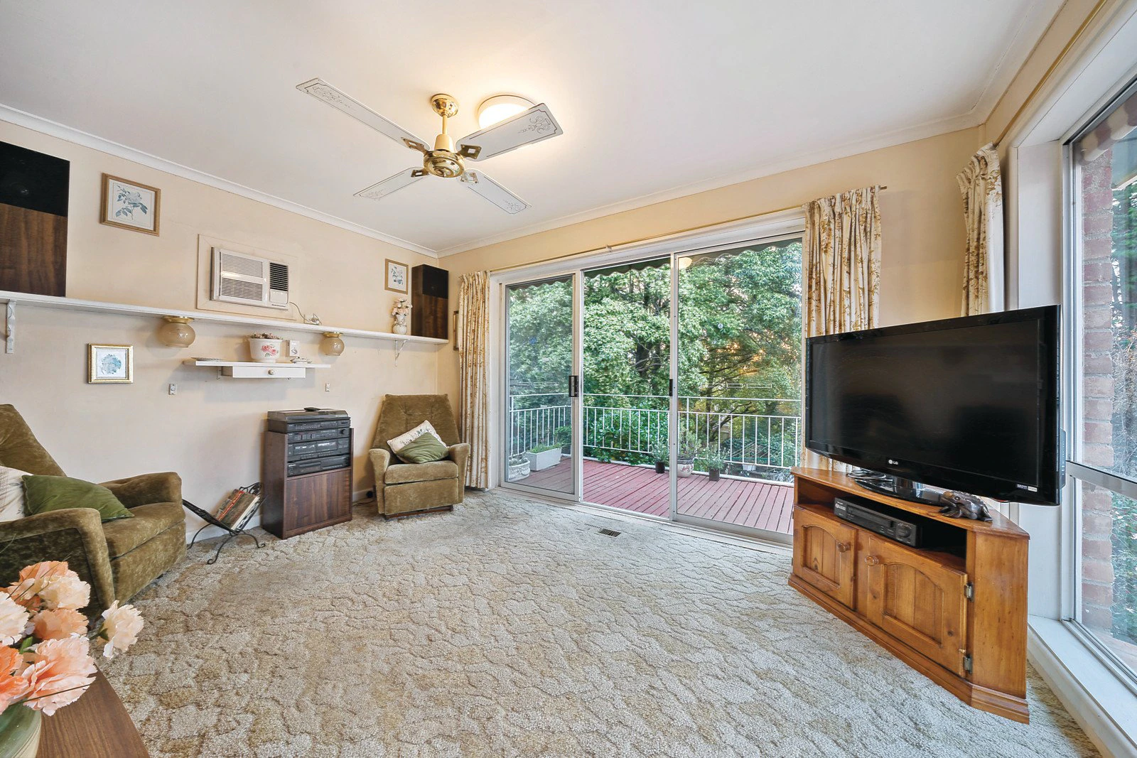 25 Orchard Crescent, Mont Albert North, VIC