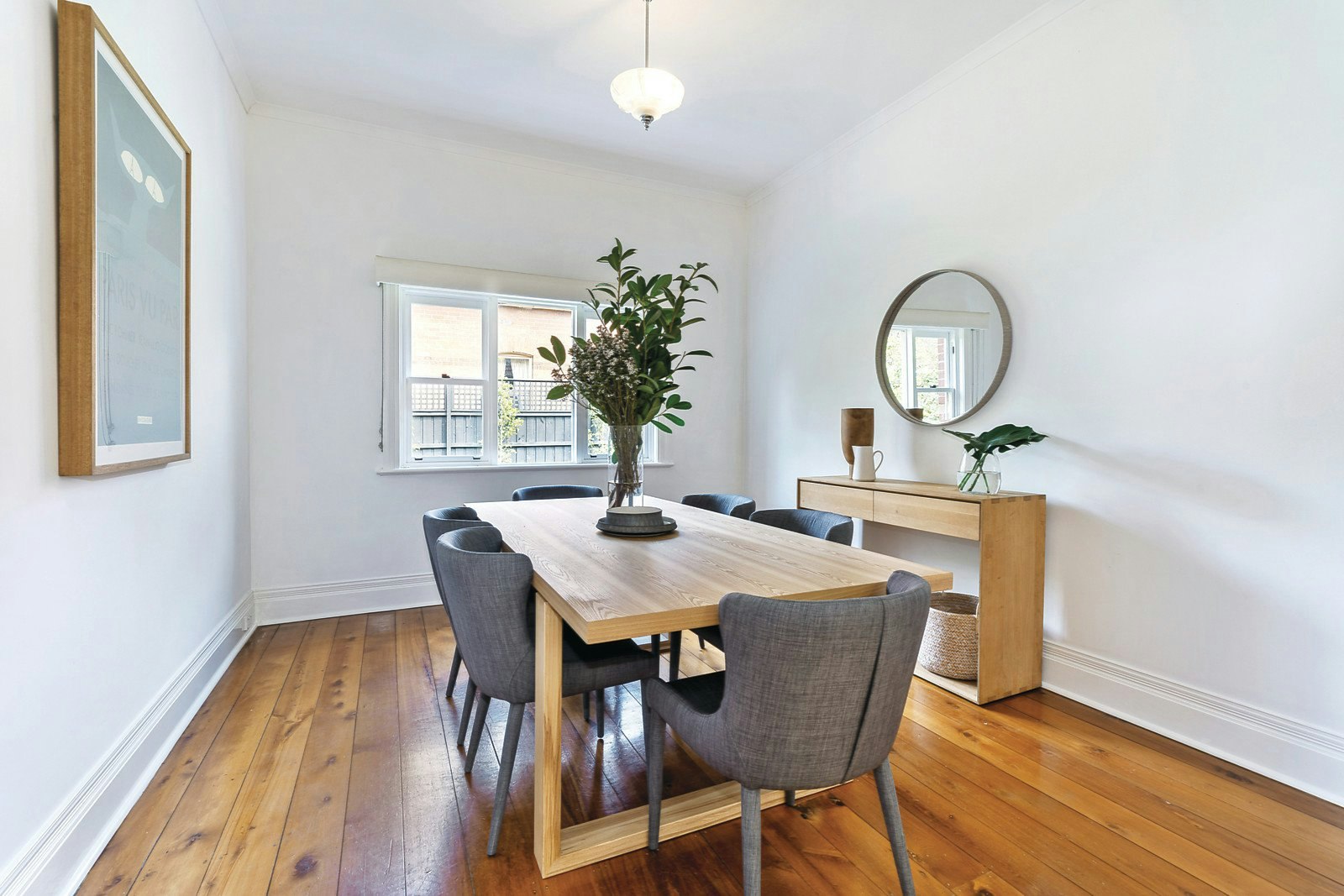 2 Valentine Grove, Armadale, VIC