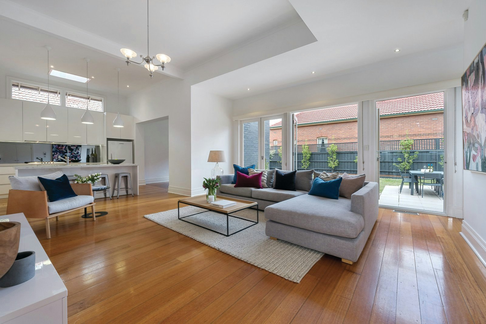 2 Valentine Grove, Armadale, VIC