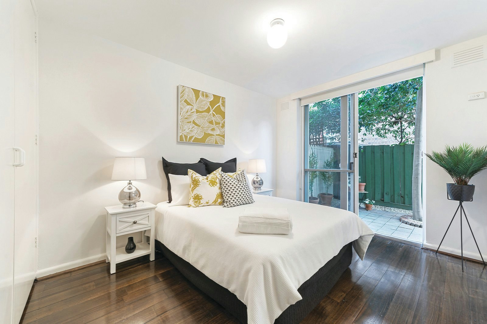 2/101 Gipps Street, East Melbourne, VIC