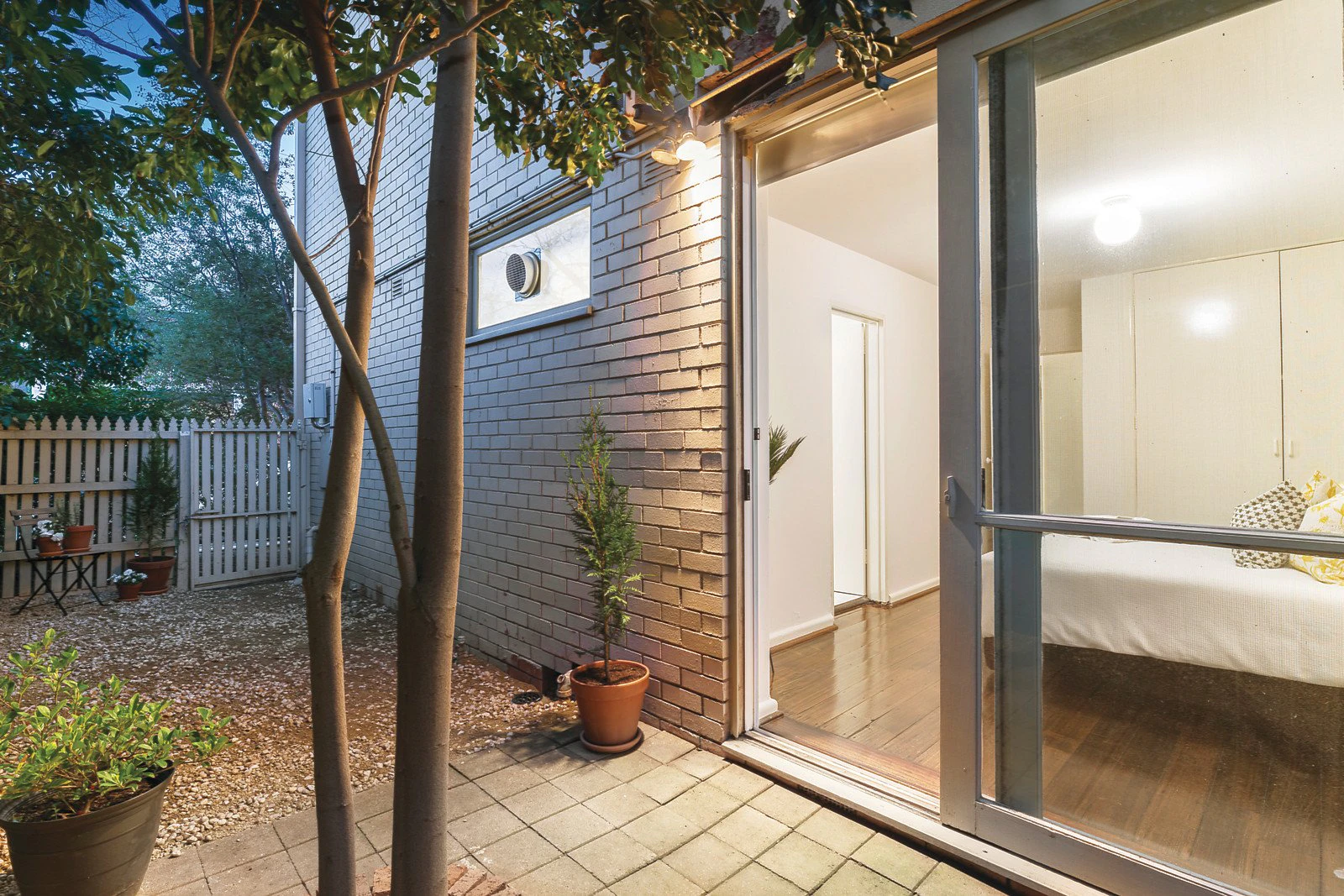 2/101 Gipps Street, East Melbourne, VIC