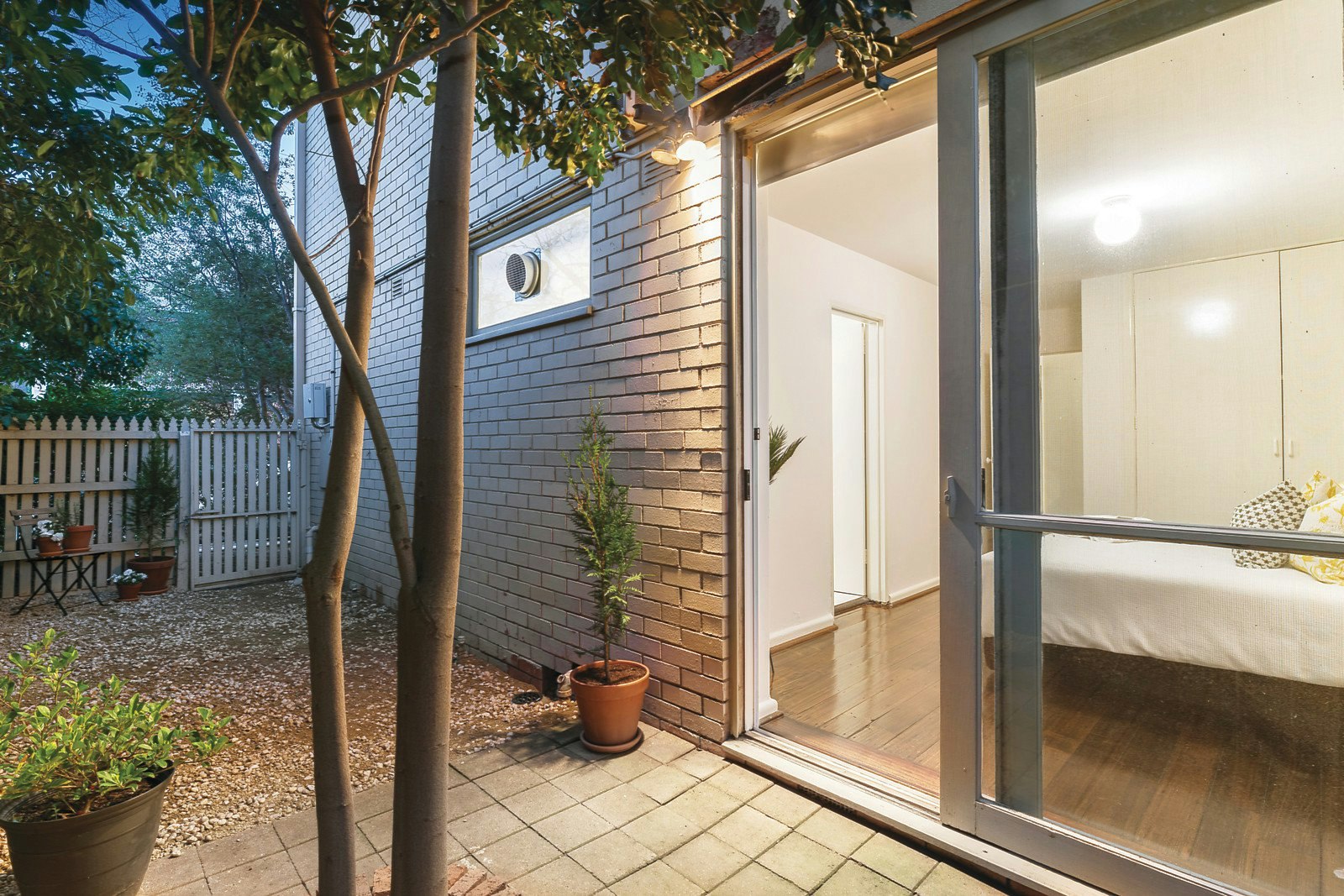 2/101 Gipps Street, East Melbourne, VIC