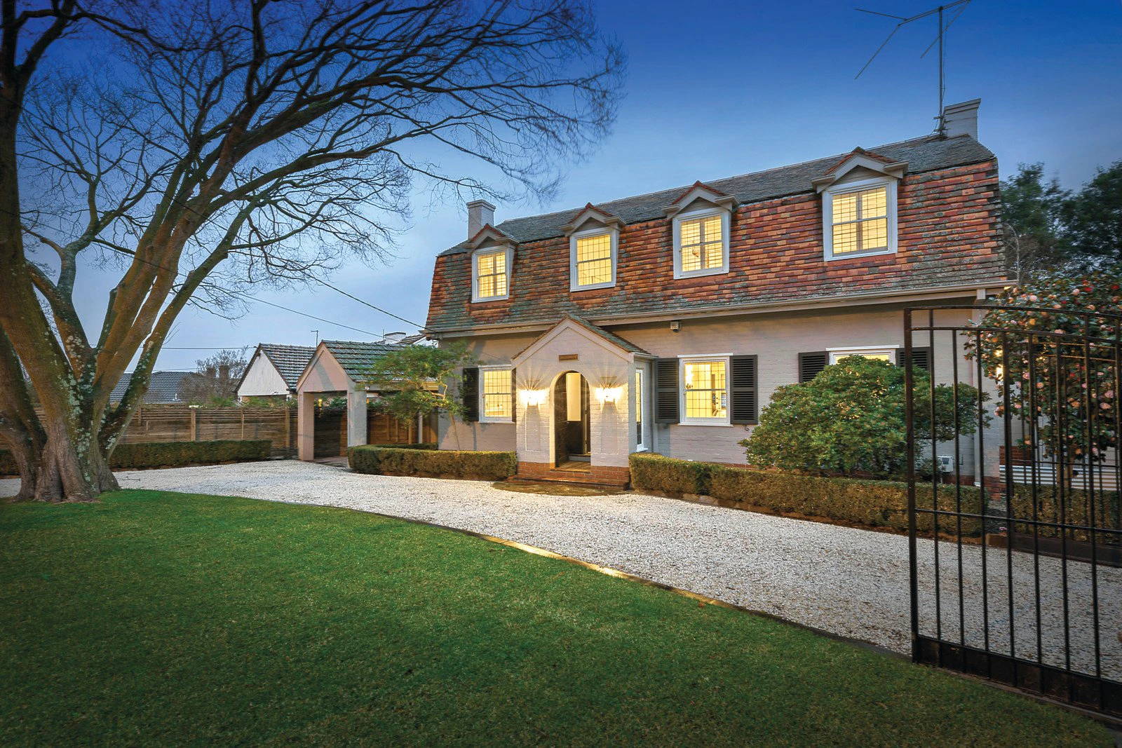 10 Highbury Road, Burwood, VIC