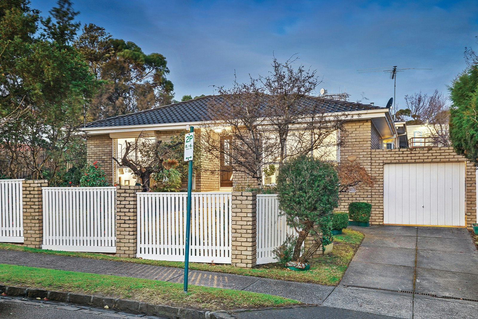1/5 Florence Road, Surrey Hills, VIC