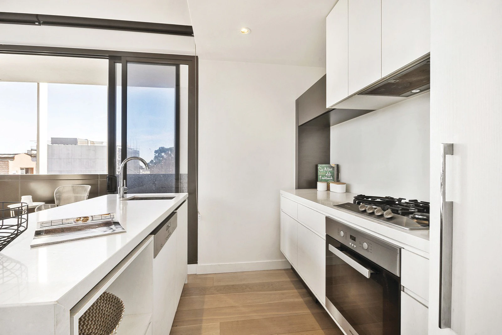215/2 Hobson Street, South Yarra, VIC