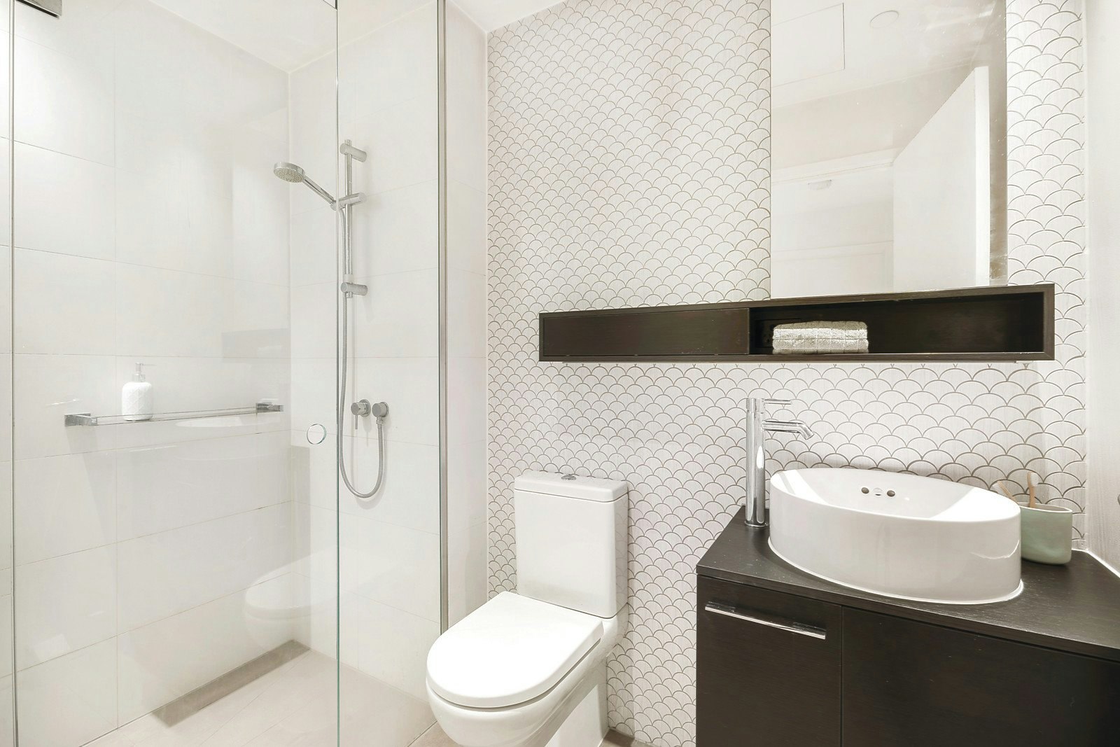 215/2 Hobson Street, South Yarra, VIC