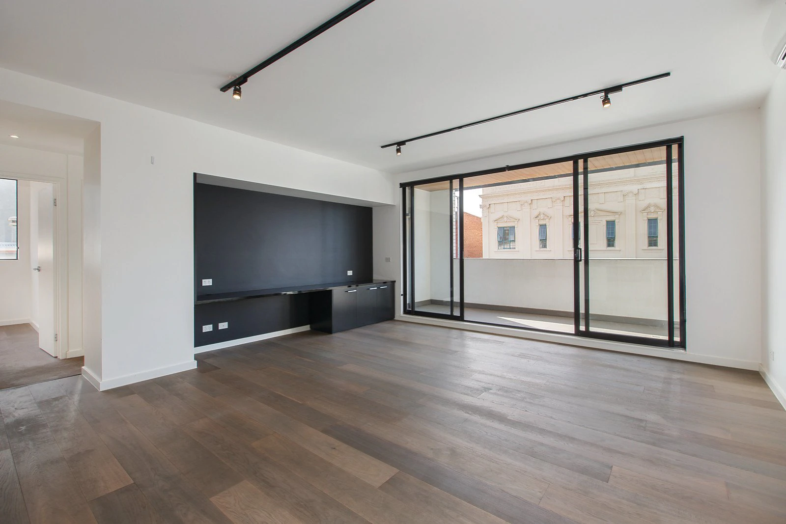 101/138 Ormond Road, Elwood, VIC