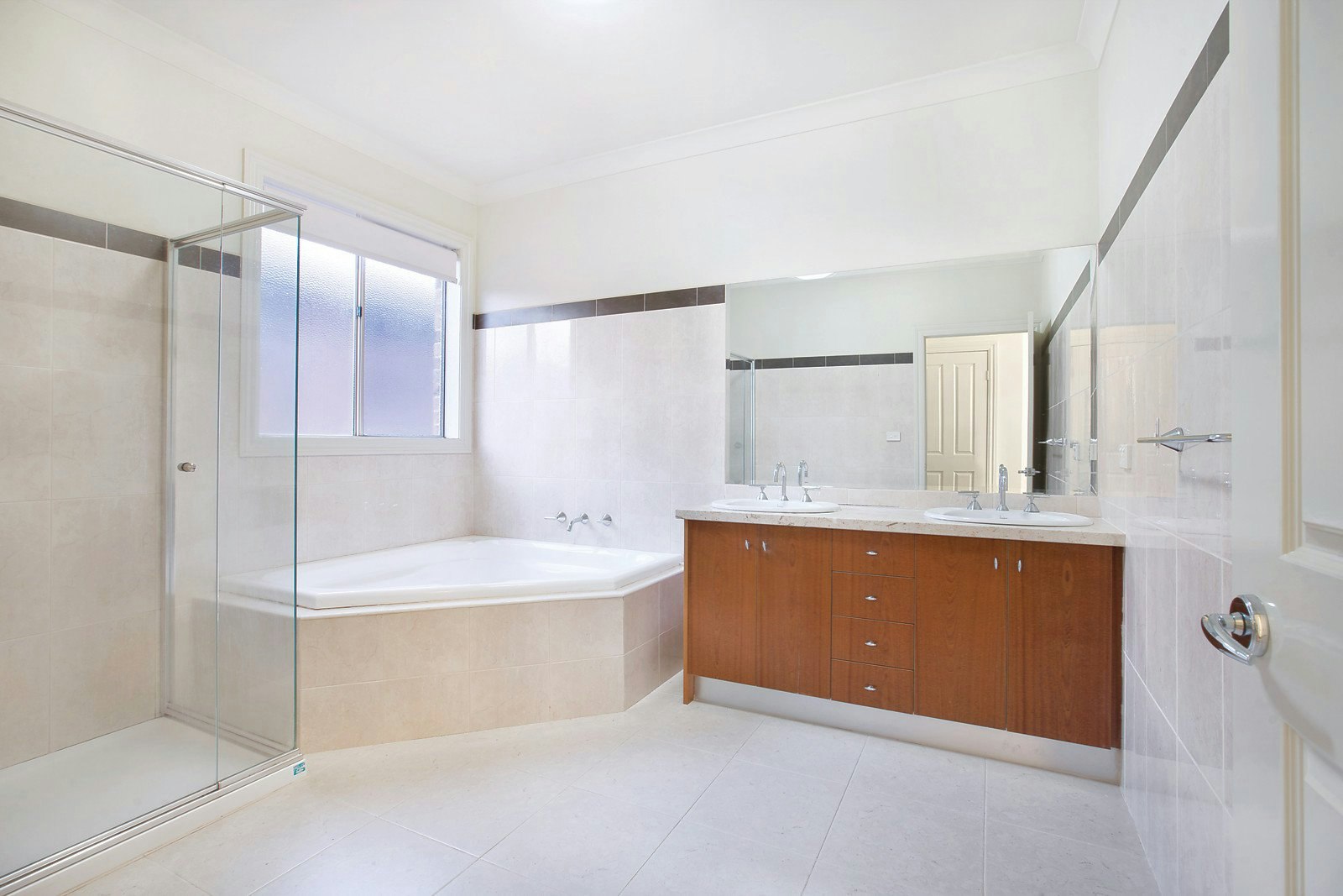 10 Narrak Road, Balwyn, VIC