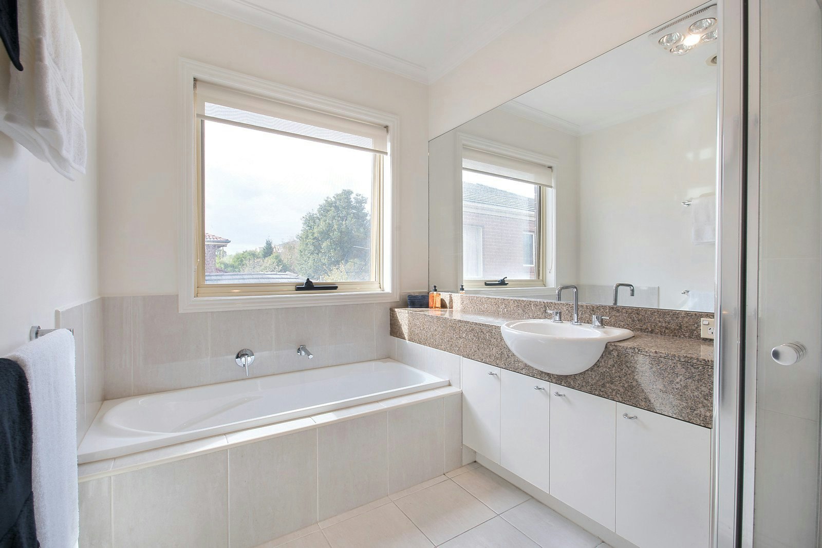 17 Ray Drive, Balwyn North, VIC