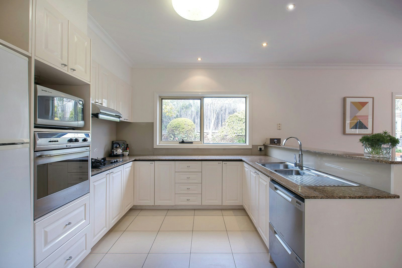 17 Ray Drive, Balwyn North, VIC