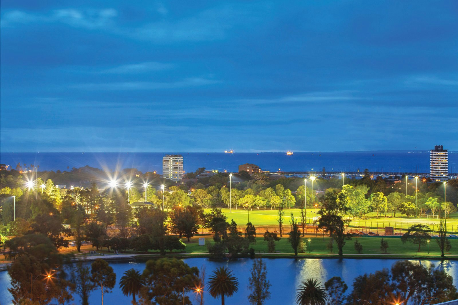 1305/582 St Kilda Road, Melbourne, VIC