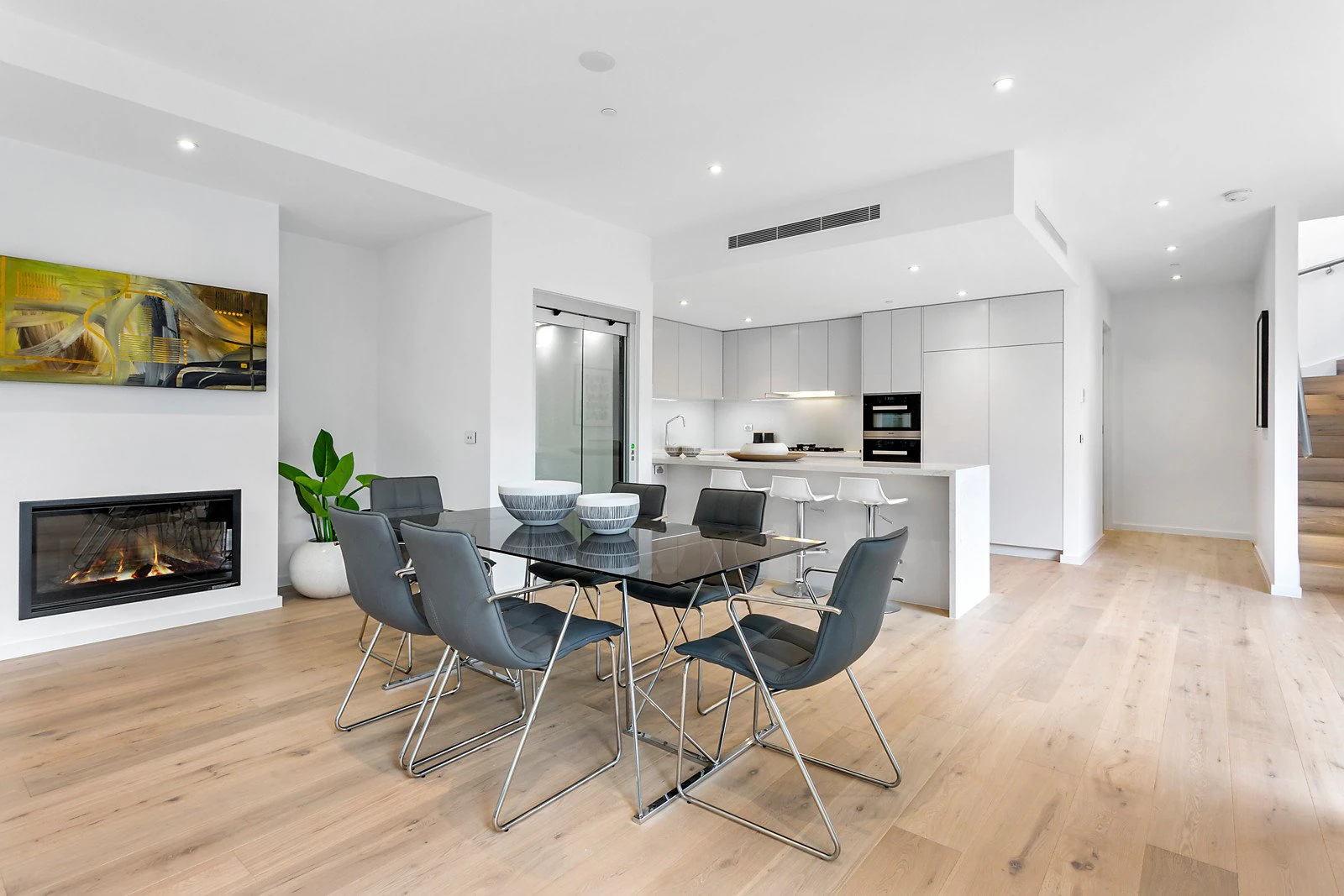 Residence 1/1A Lisson Grove, Hawthorn, VIC