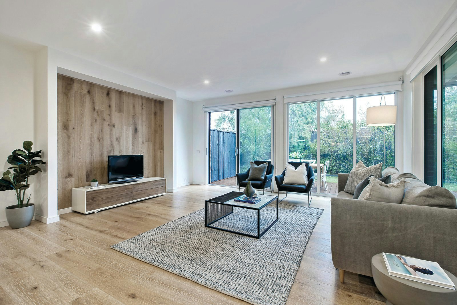 15b England Street, Bentleigh East, VIC