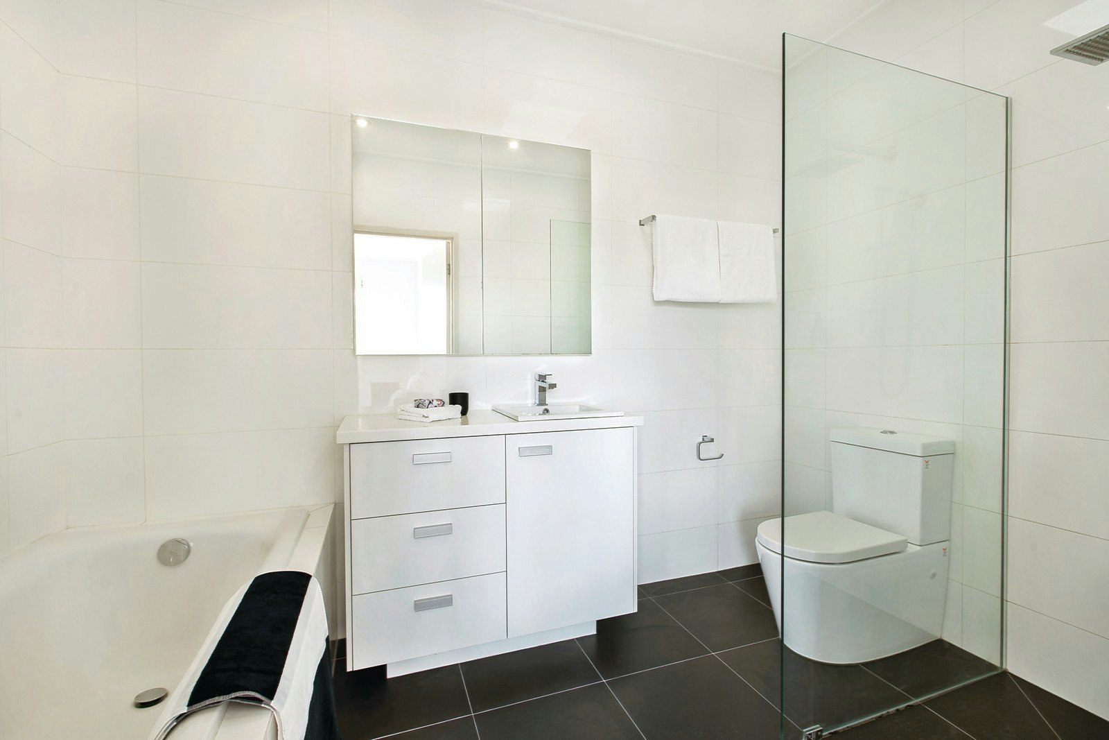 1H Robinson Road, Hawthorn, VIC