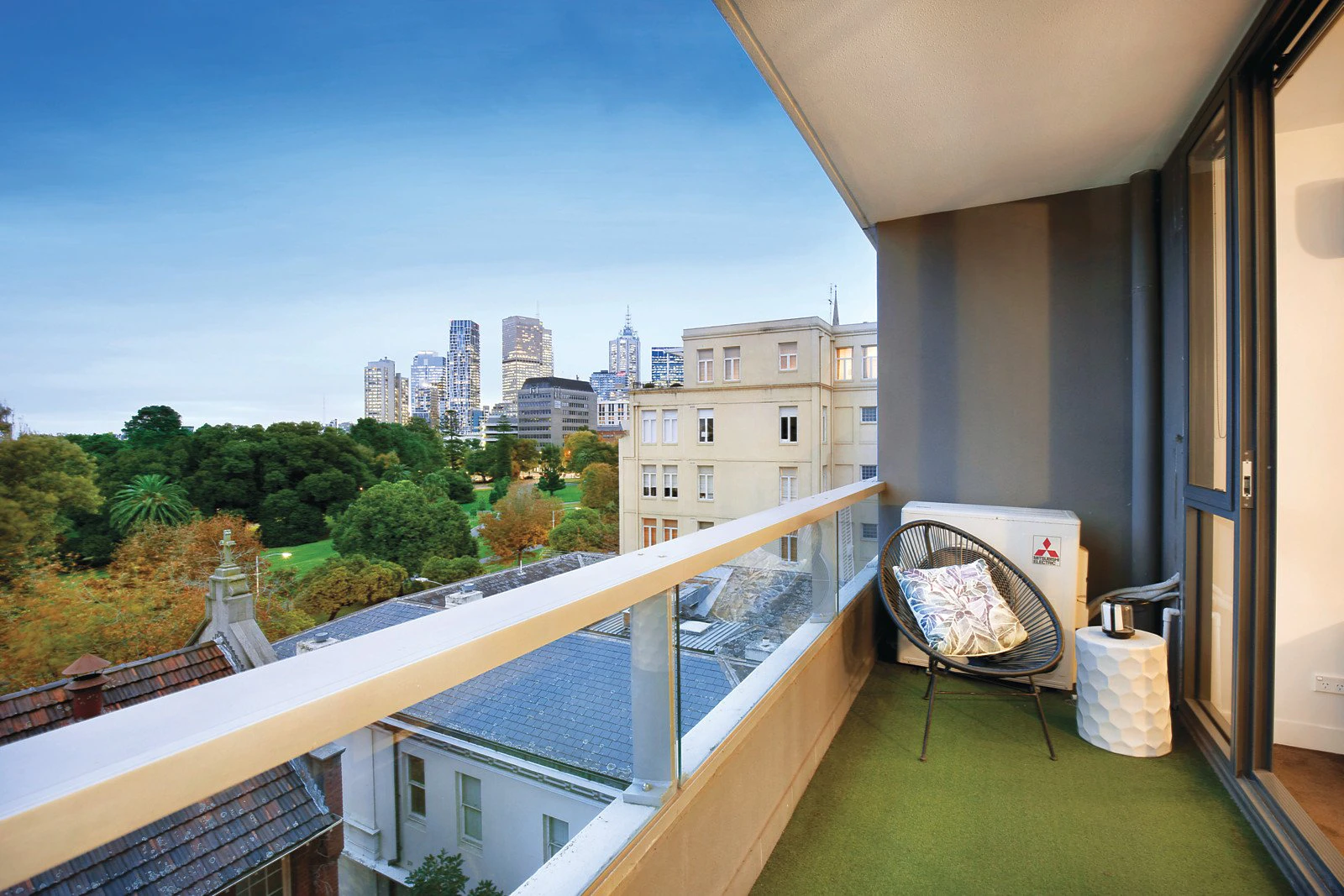 505/9 Eades Street, East Melbourne, VIC