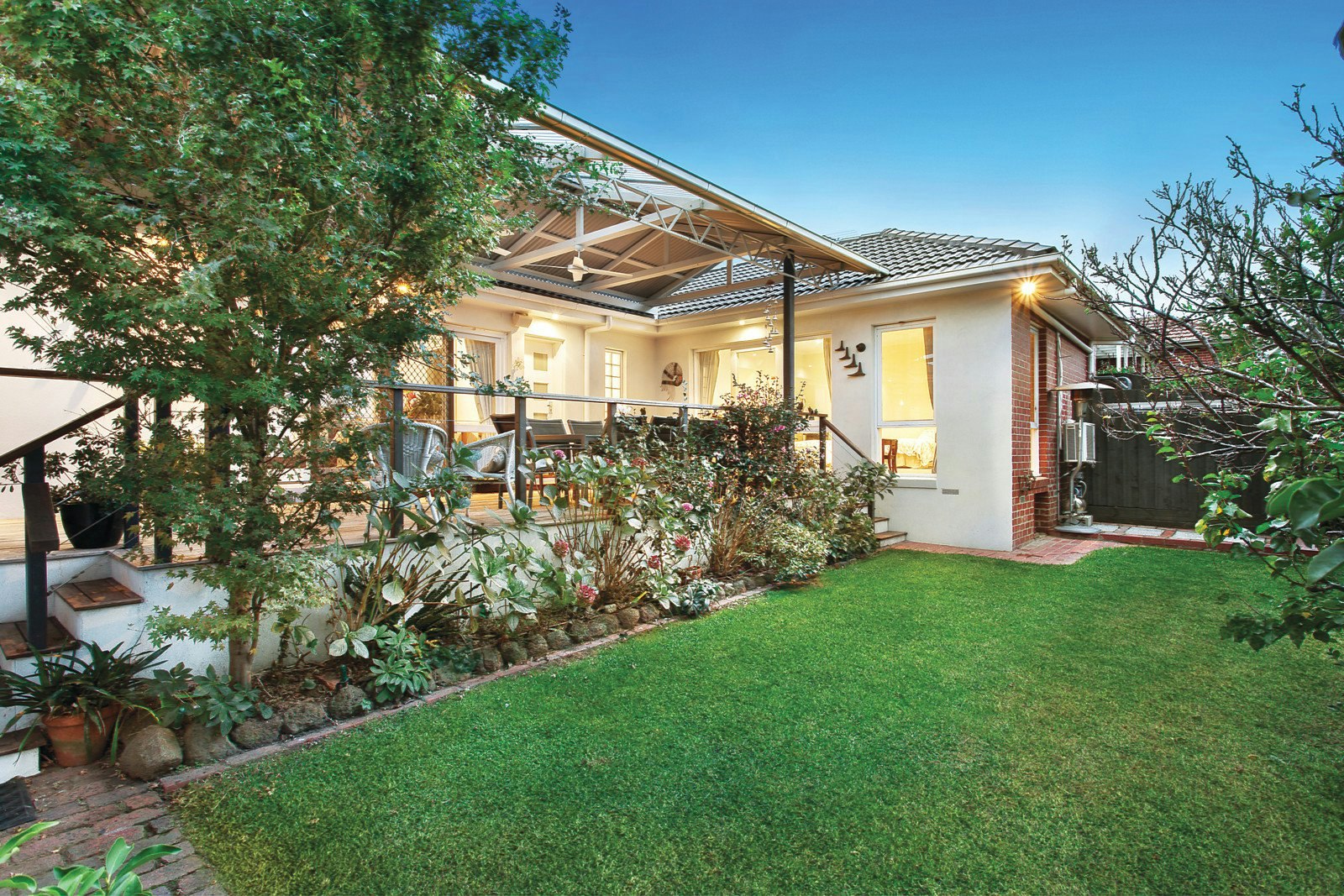 6 Catherine Street, Canterbury, VIC