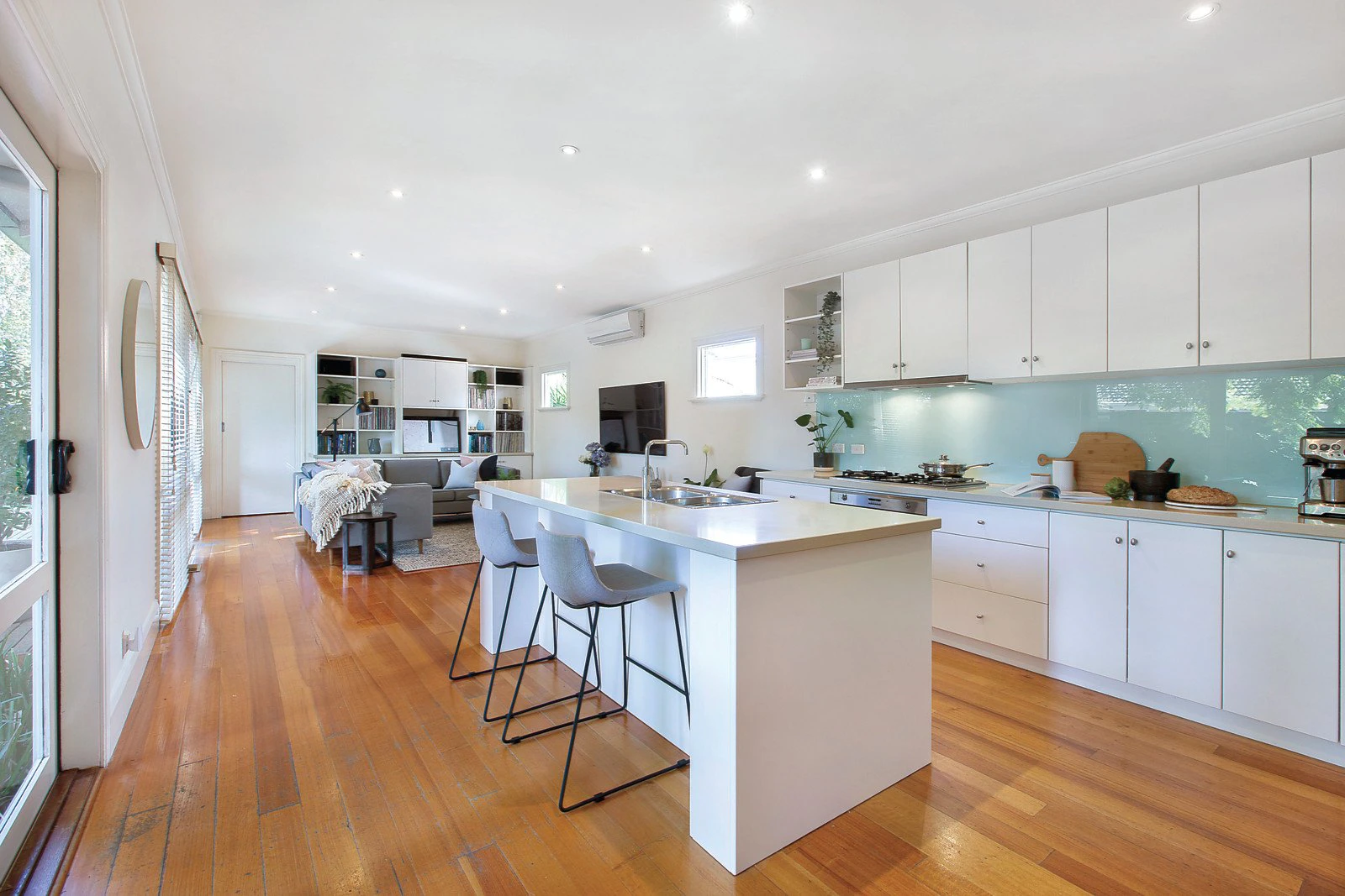 874 Hampton Street, Brighton, VIC