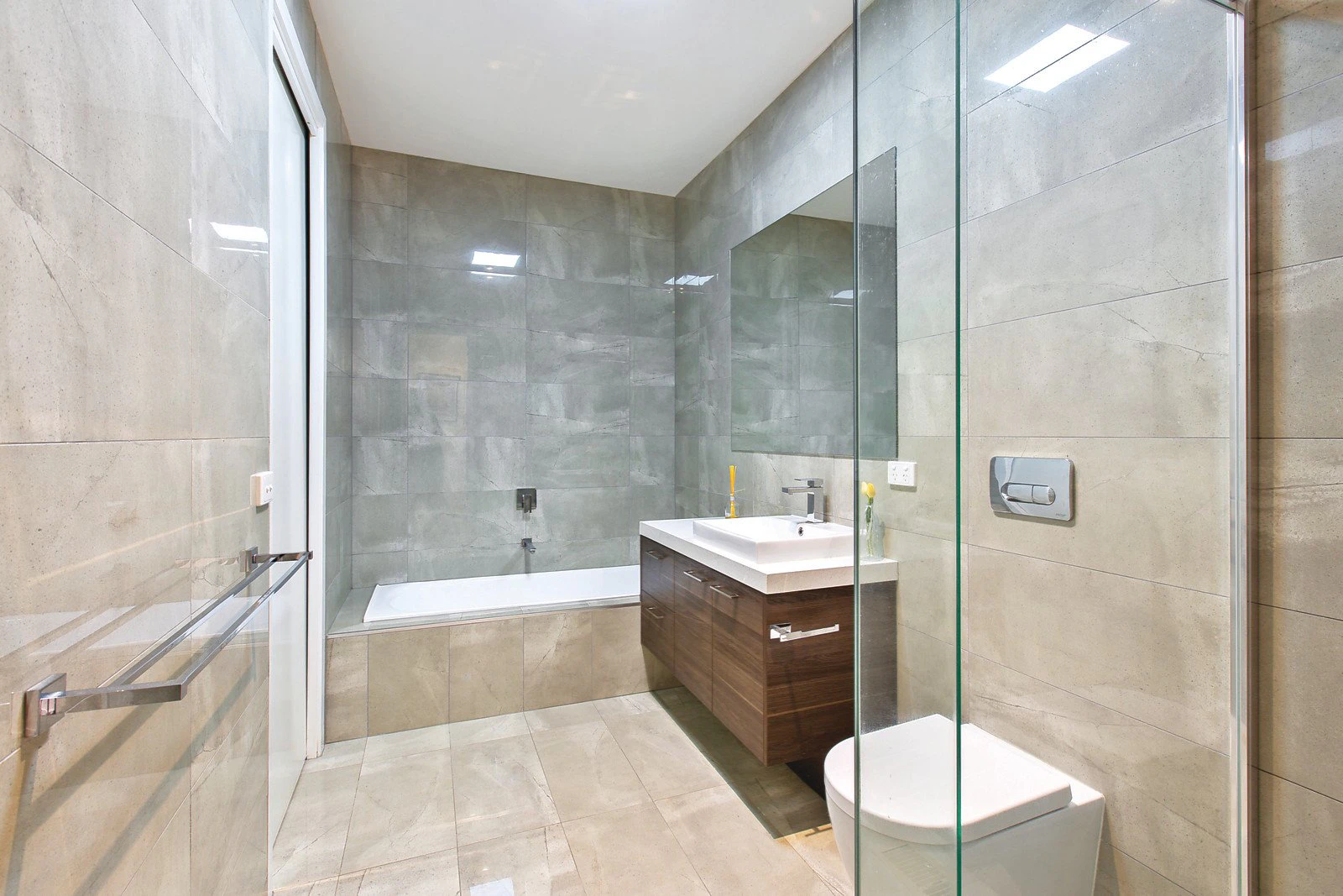 13a Royal Lane, Surrey Hills, VIC